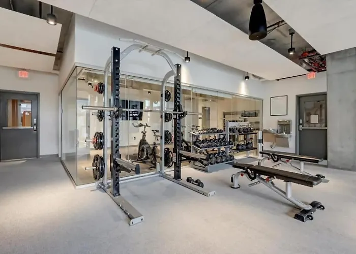 Boulevard Highrise Stu Sky Pool Parking Gym 23