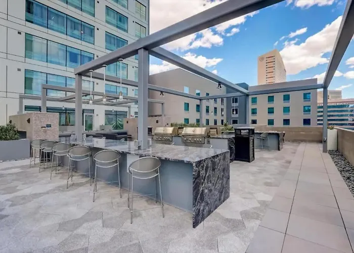 Boulevard Highrise Stu Sky Pool Parking Gym 23 Apartment