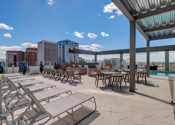 Apartment Boulevard Highrise Stu Sky Pool Parking Gym 23